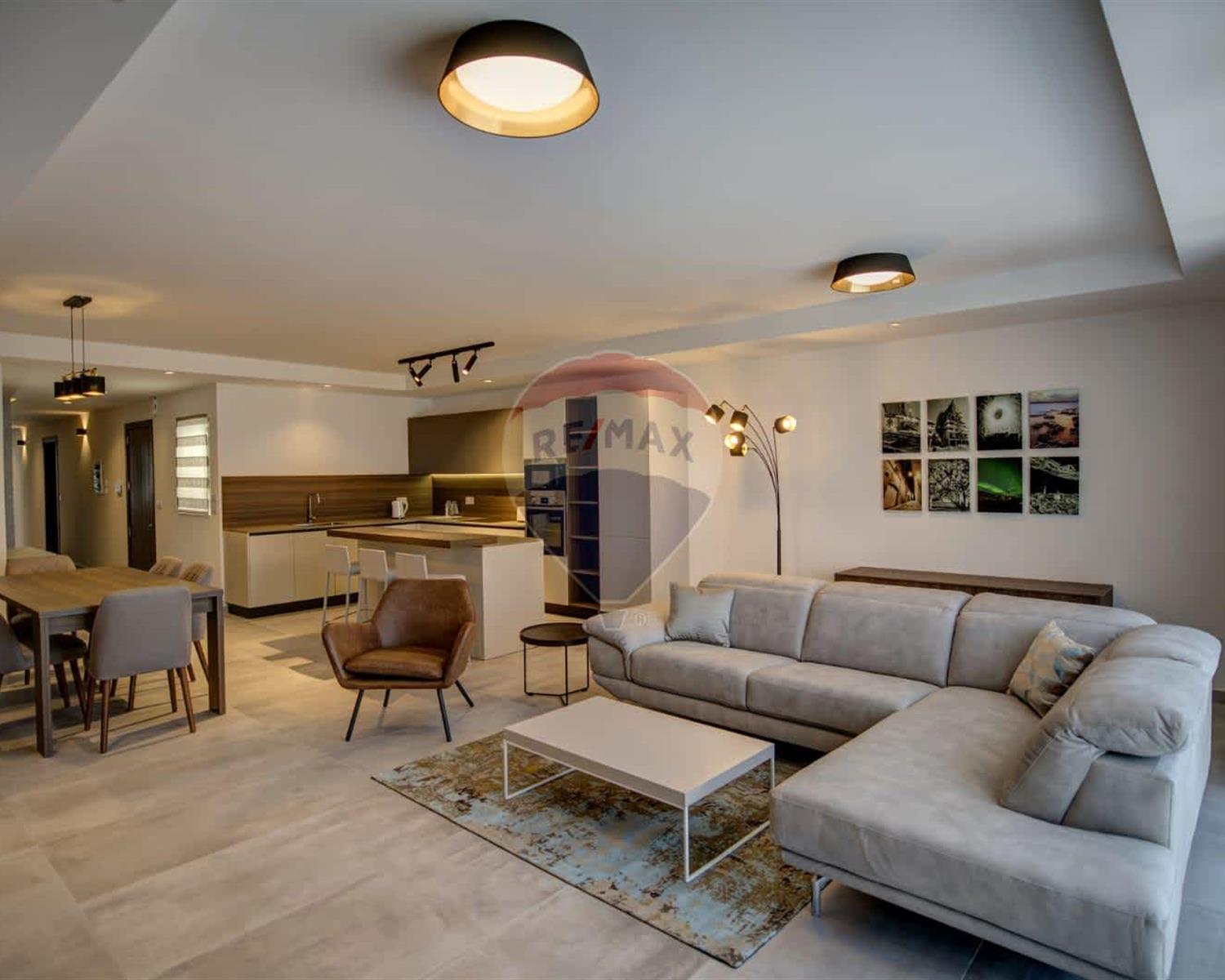 3 bedroom Penthouse to rent in St. Julian's - €2,800