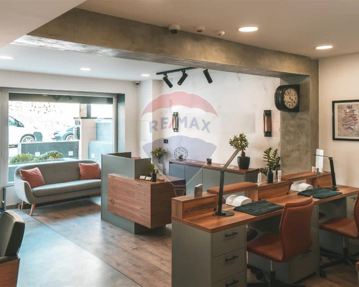 Salon/Hairdresser/Beautician