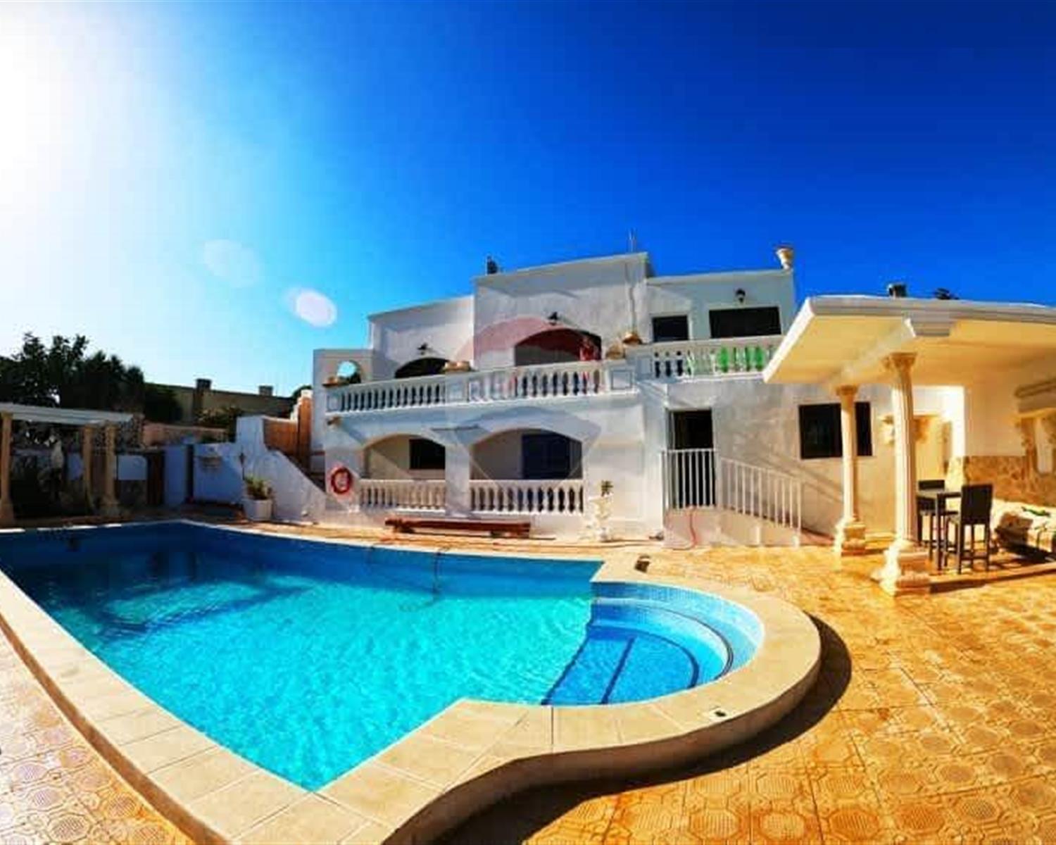 Villa Detached