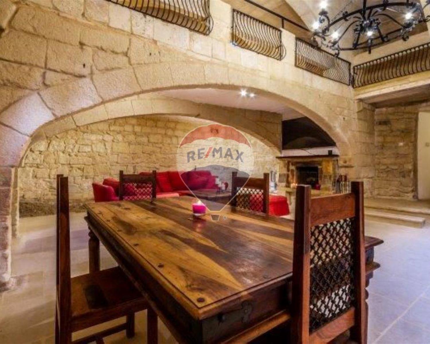 House of Character For Sale Siggiewi Malta 24035100161611