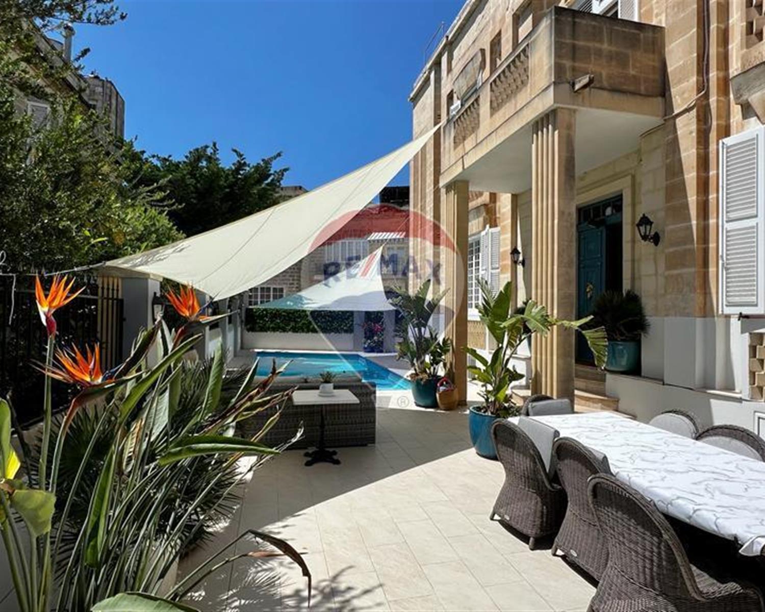 Villa Semi-detached
