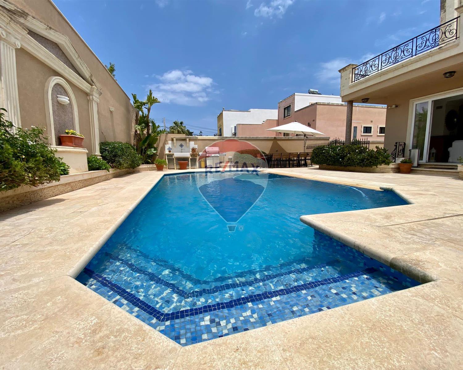 Villa Semi-detached