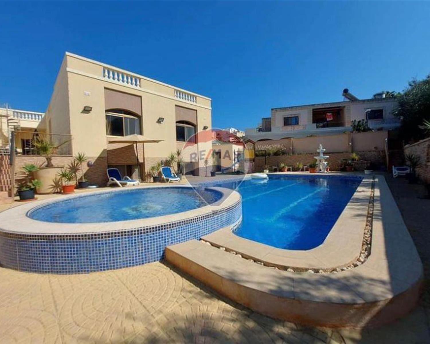 Villa Detached