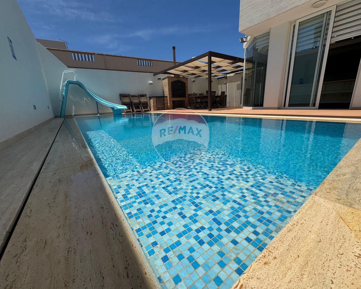 Villa Semi-detached