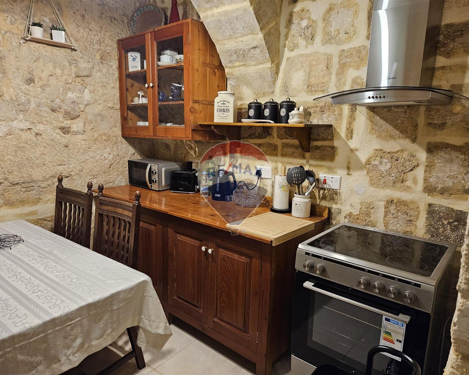 House of Character in Mdina - photo 4 of 12