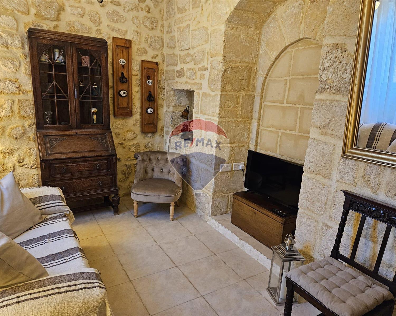 1 bedroom House of Character to rent in Mdina - €1,300