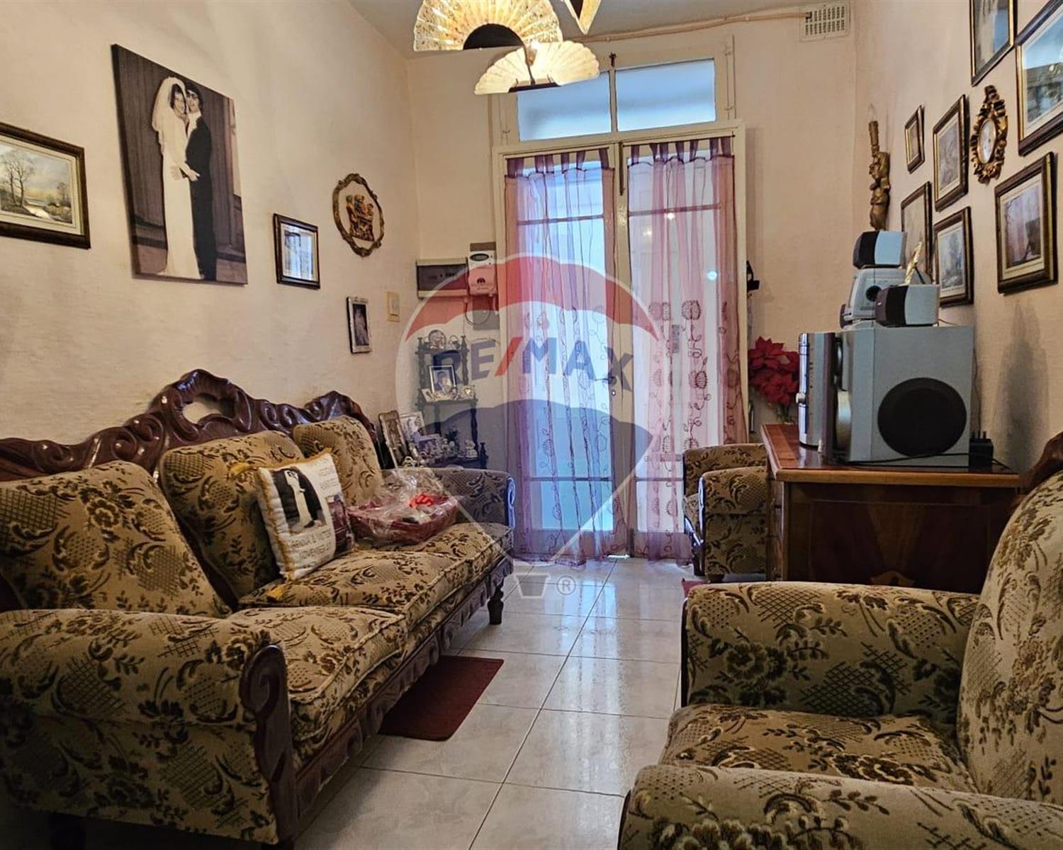 2 bedroom Maisonette for sale in Isla (Senglea) - €372,000 - 77m²
