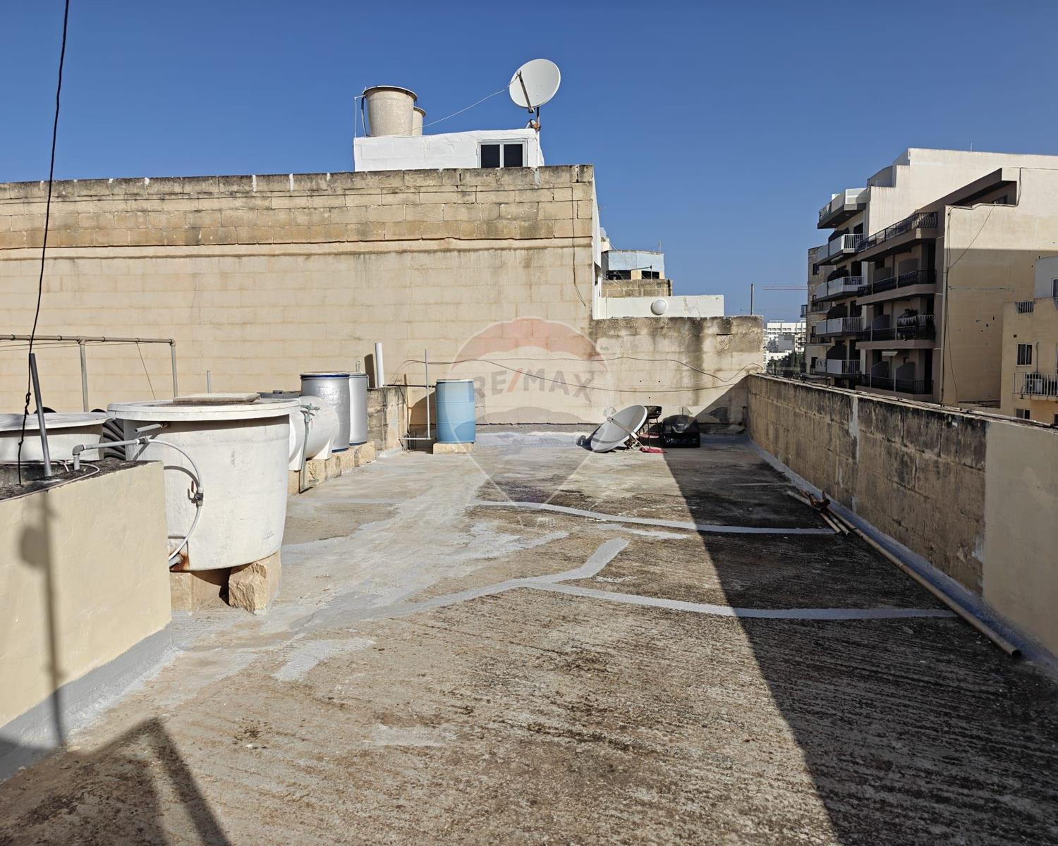 Airspace (Residential)