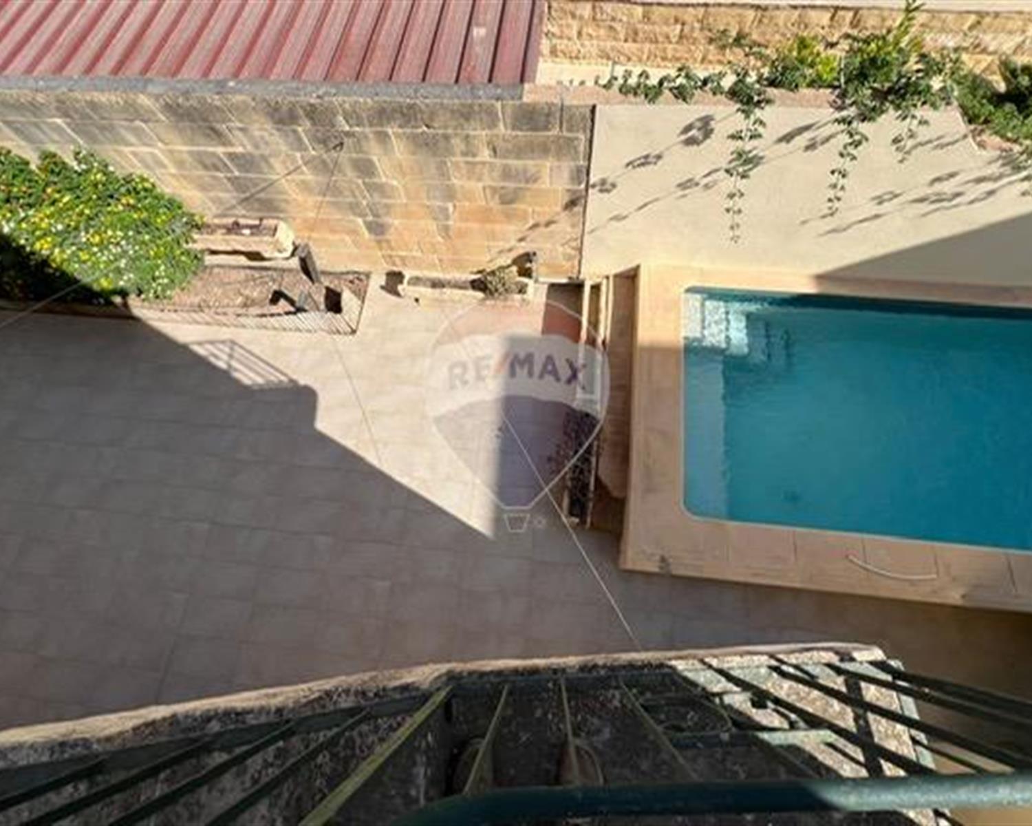 Villa Semi-detached