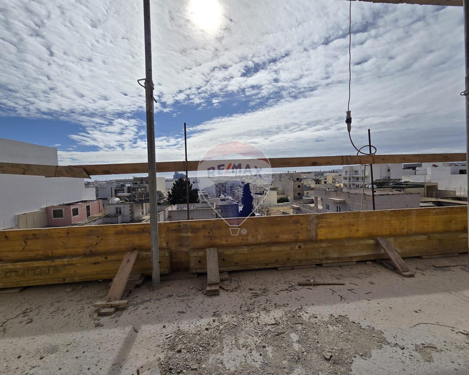 Apartment in Iklin - photo 2 of 13