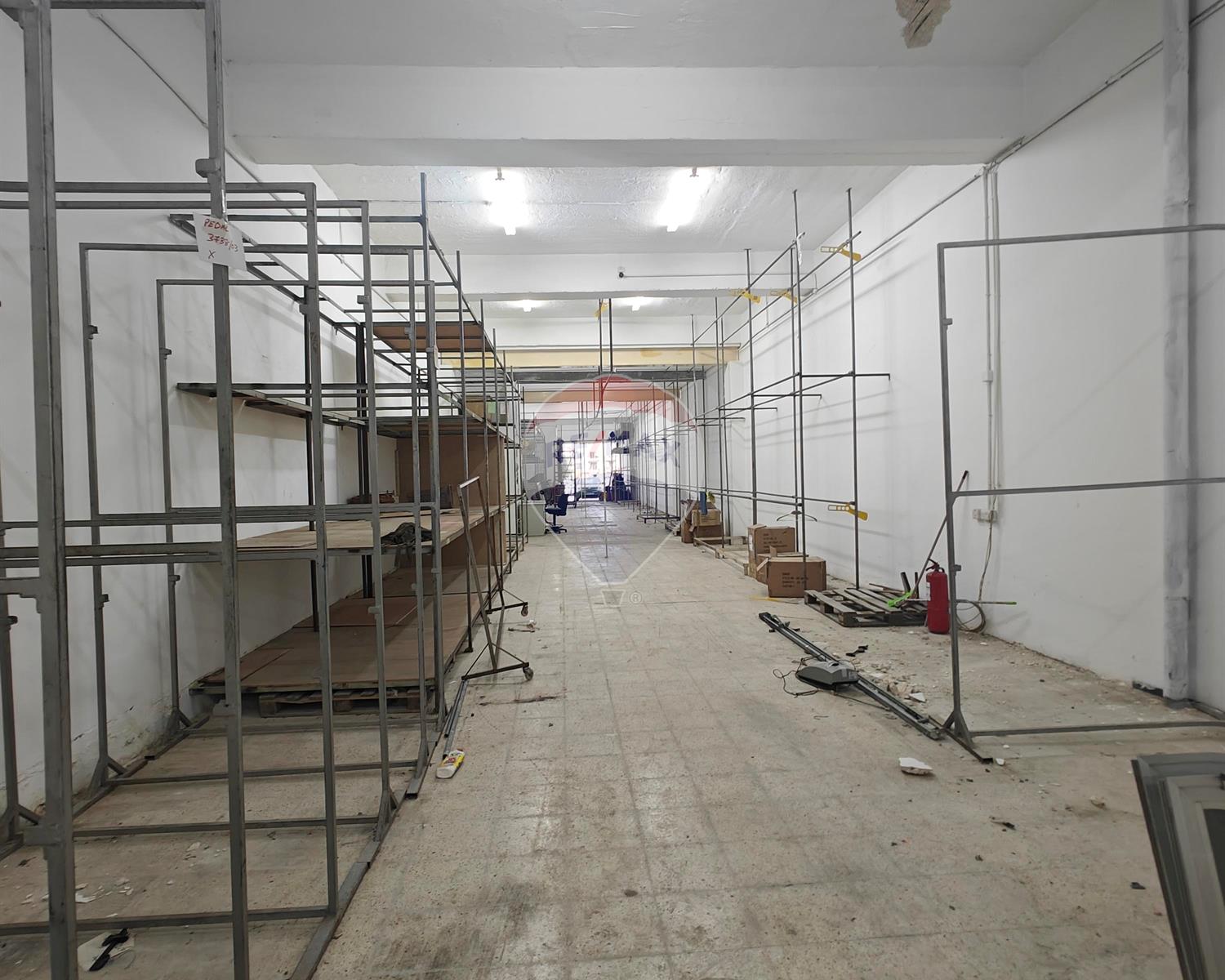 Garage (Residential)