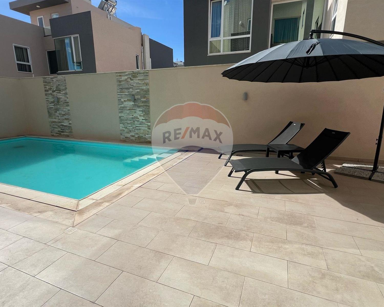 Villa Semi-detached
