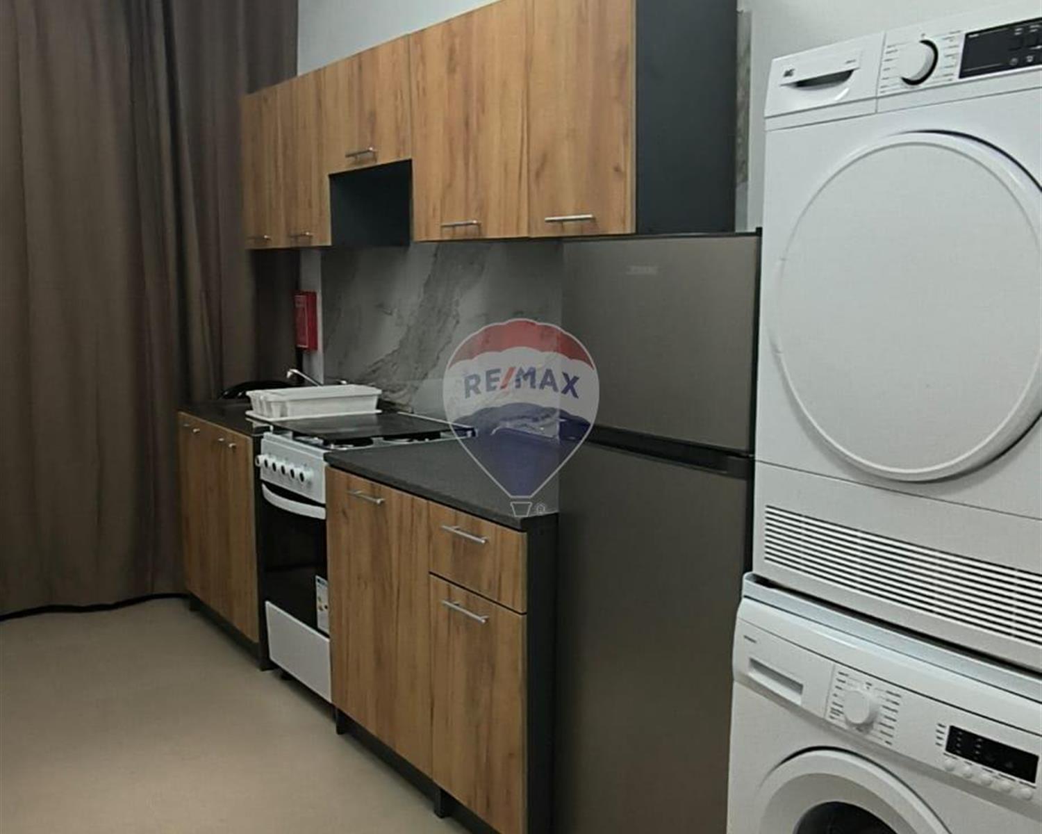 Studio Flat