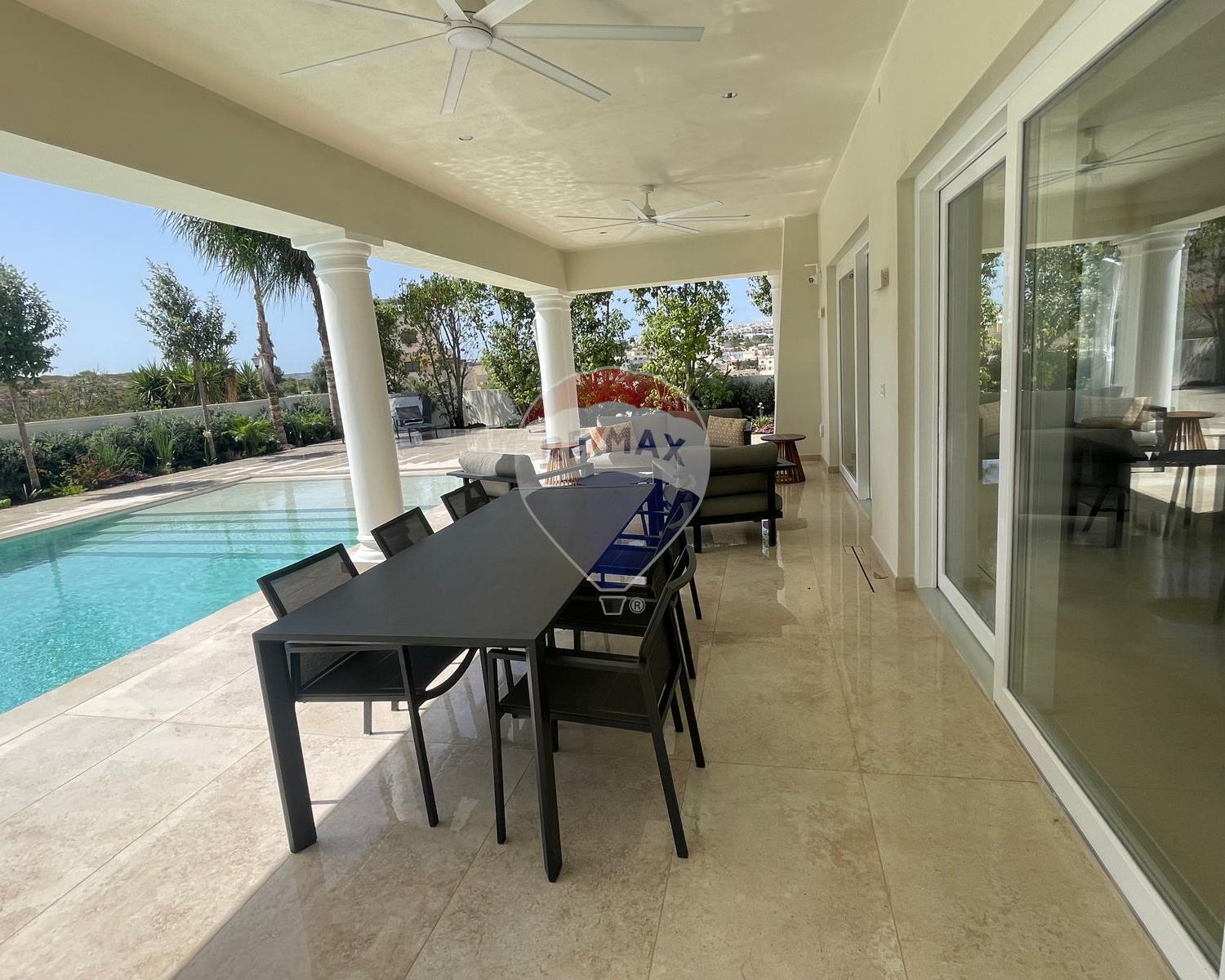 Villa Detached