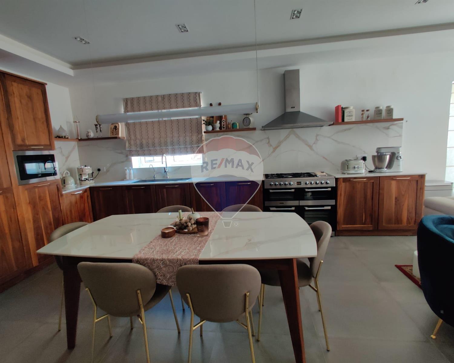 Maisonette
