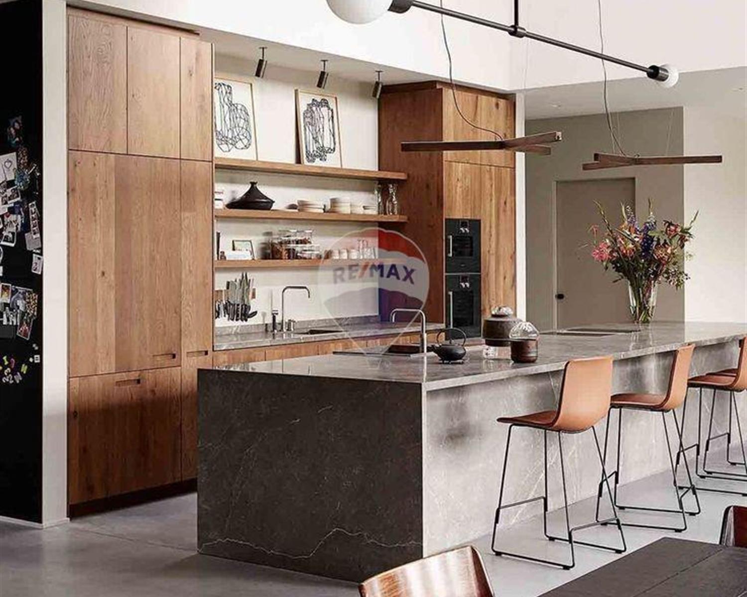 Maisonette