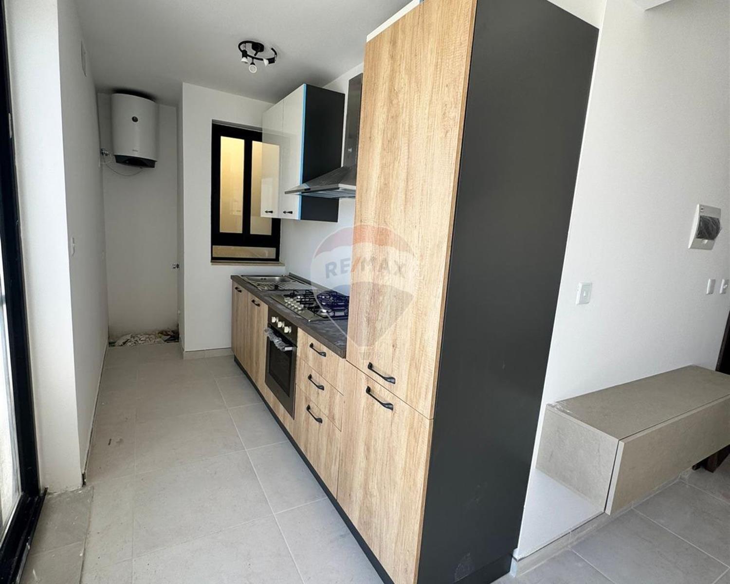 Studio Flat