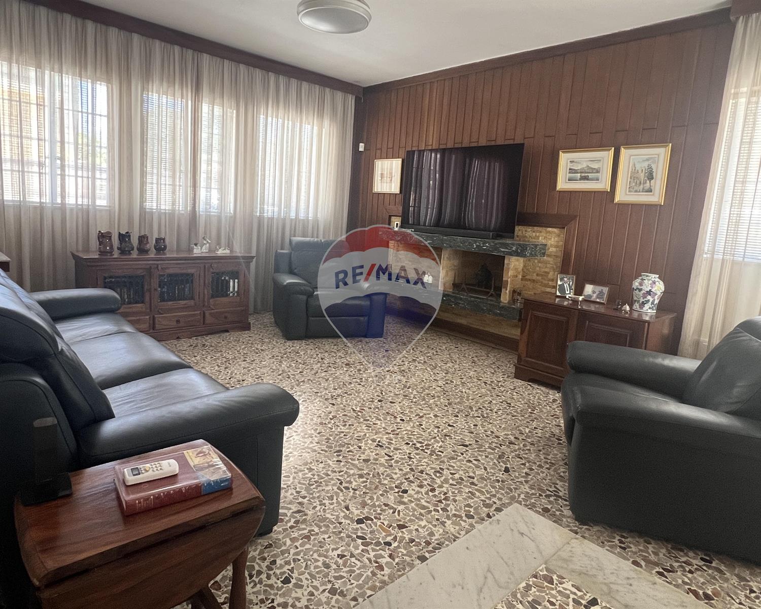 Villa Semi-detached