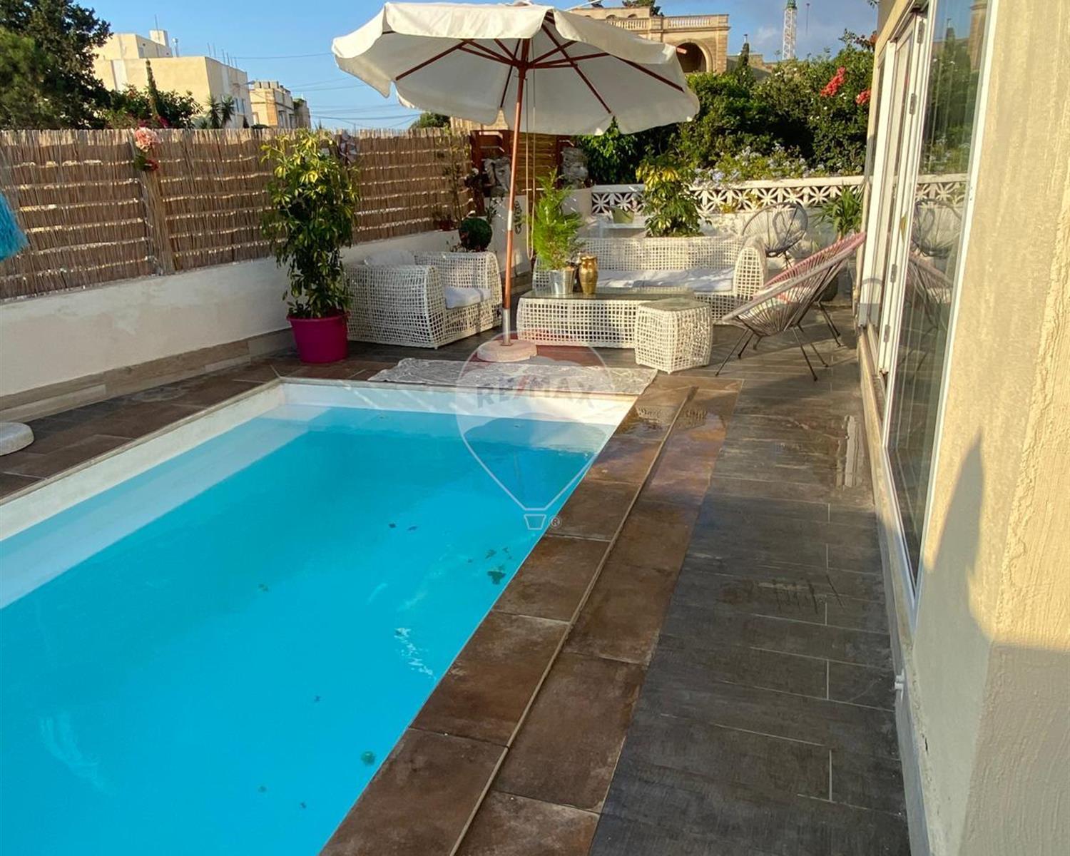 Maisonette