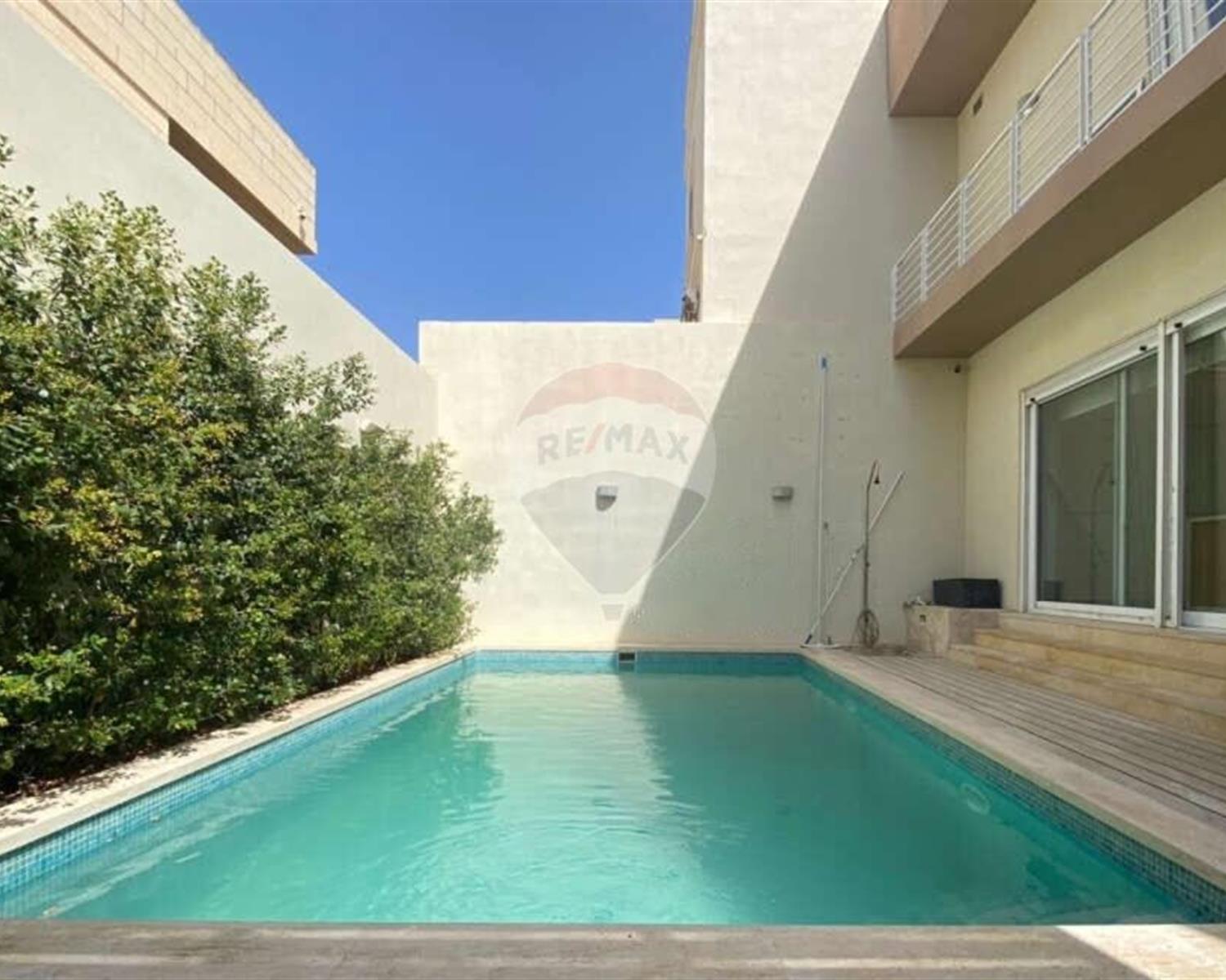 Villa Semi-detached