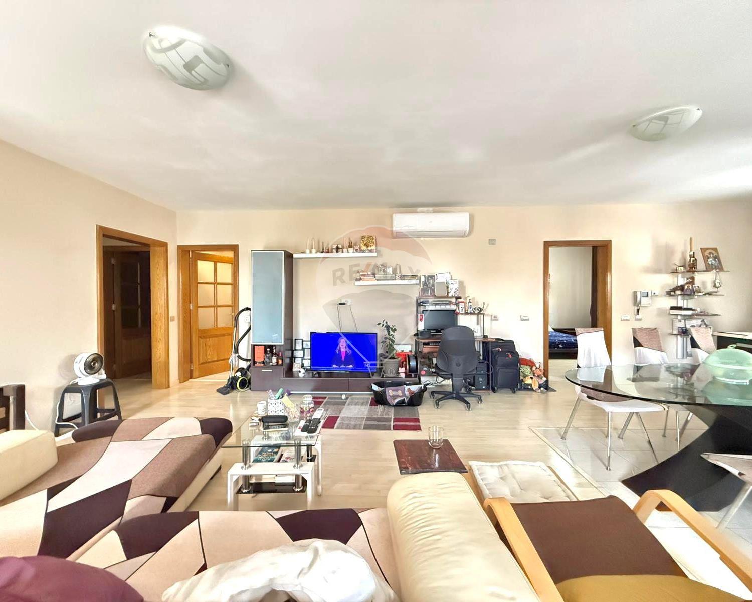 Maisonette