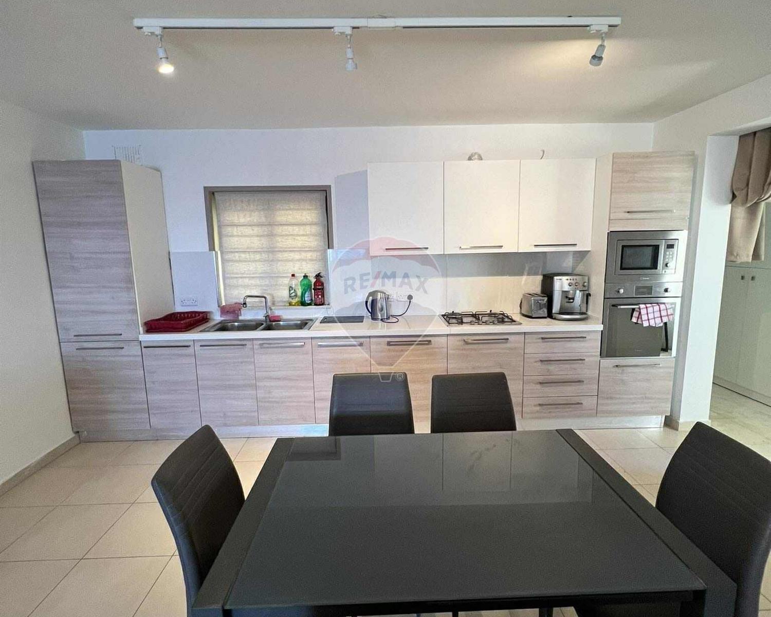 3 bedroom Apartment to rent in Xgħajra - €1,400