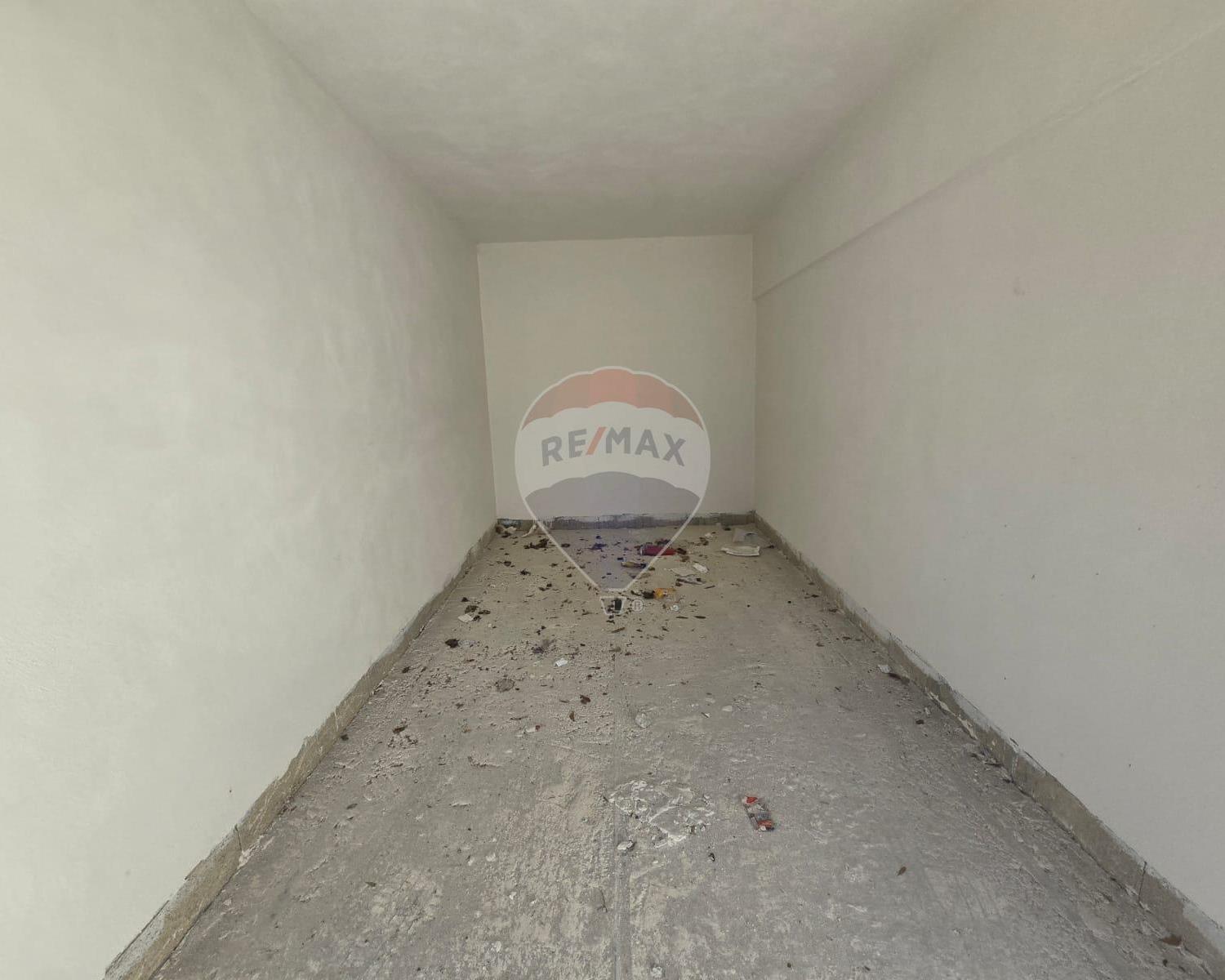 Garage (Residential)