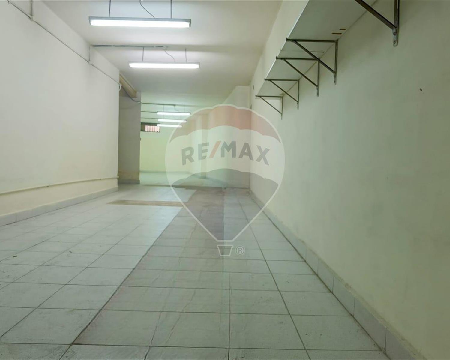 Garage (Residential)