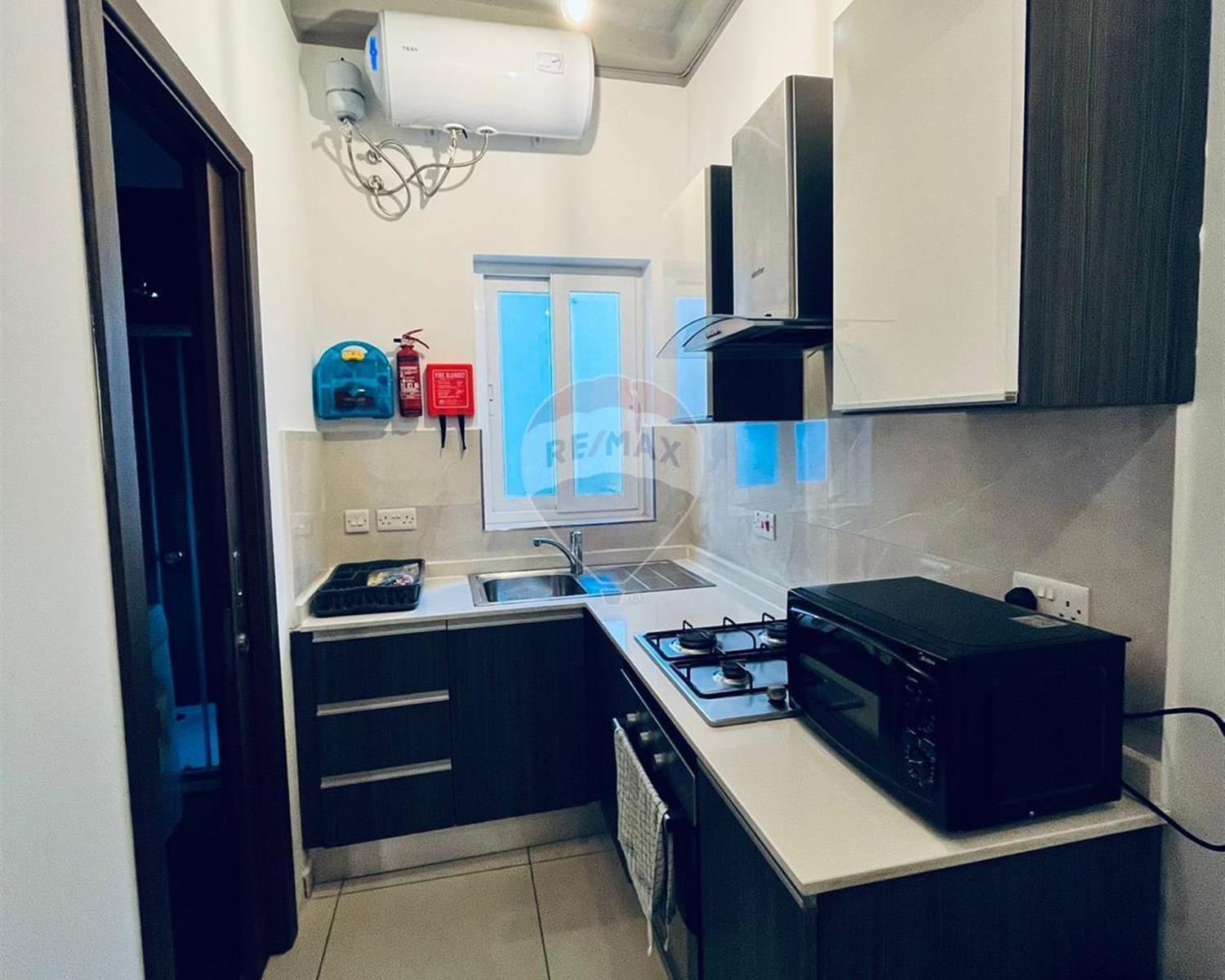 Studio Flat