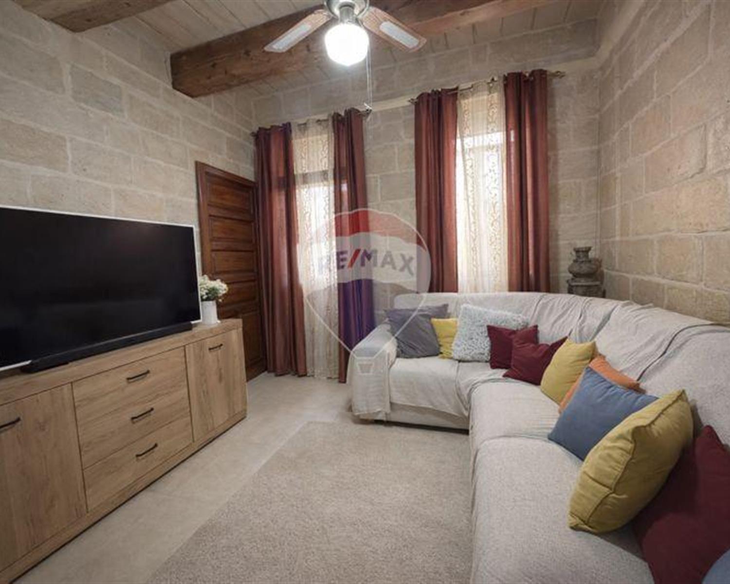 Maisonette Duplex in Ħamrun - photo 3 of 17