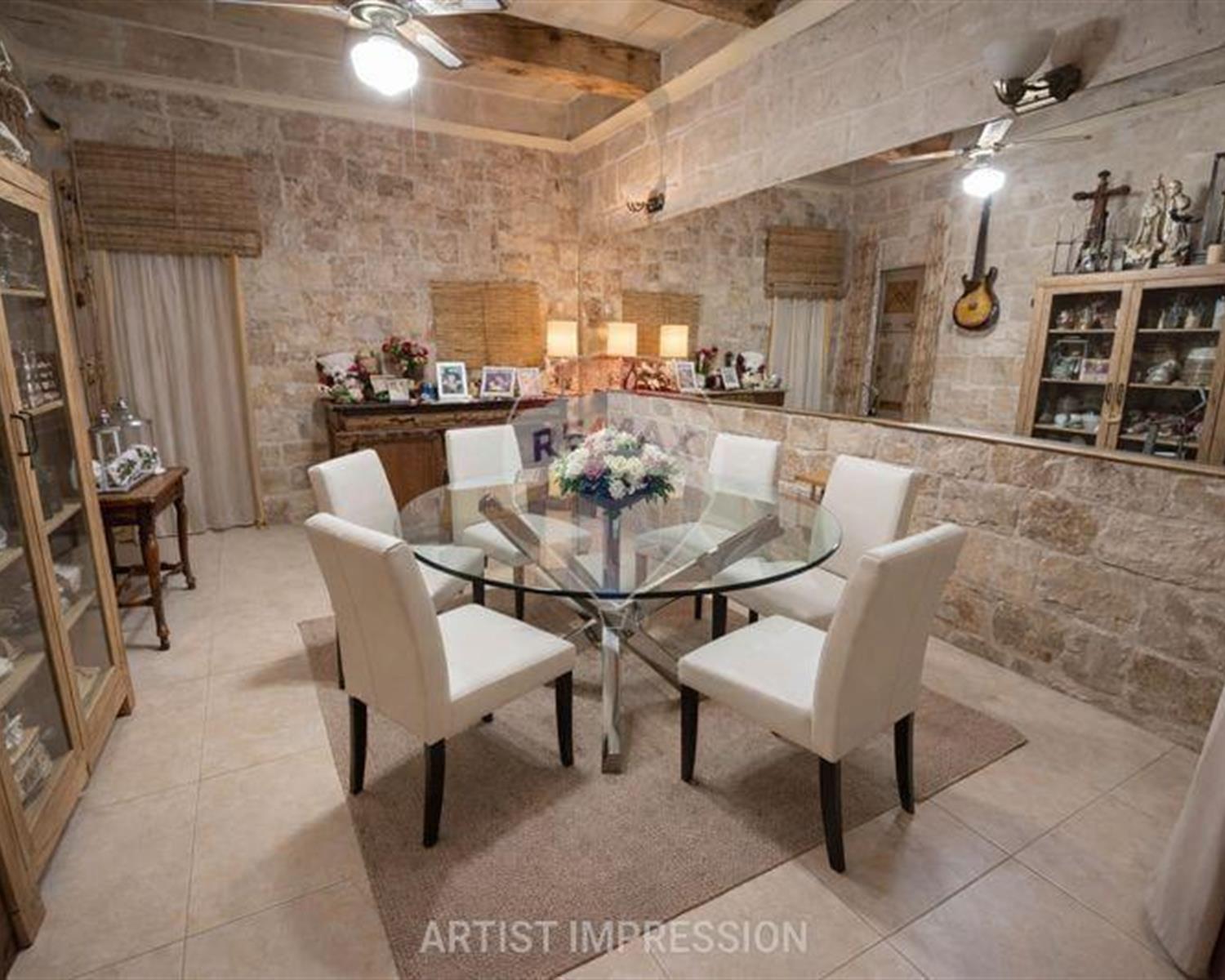 3BR Maisonette Duplex in Ħamrun