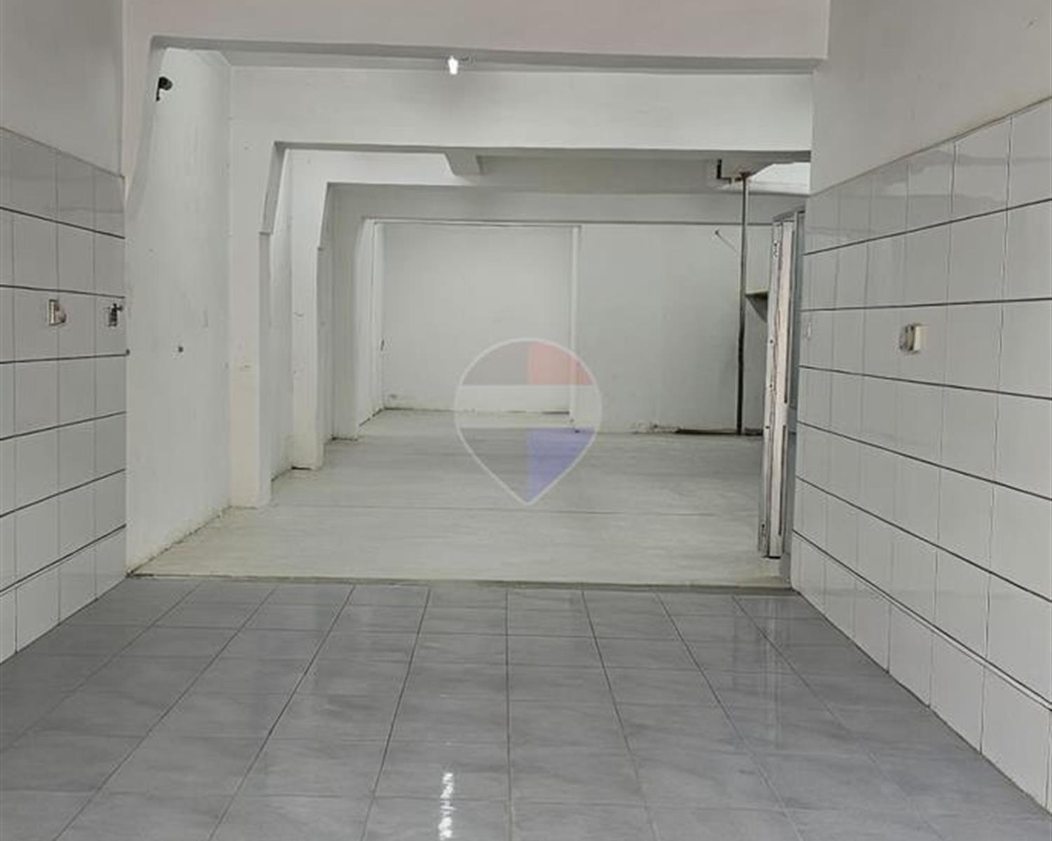 Garage (Residential)