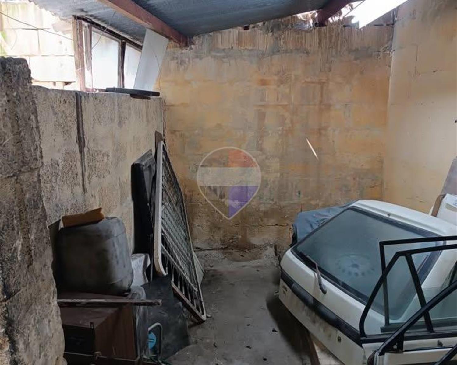 Garage (Residential)