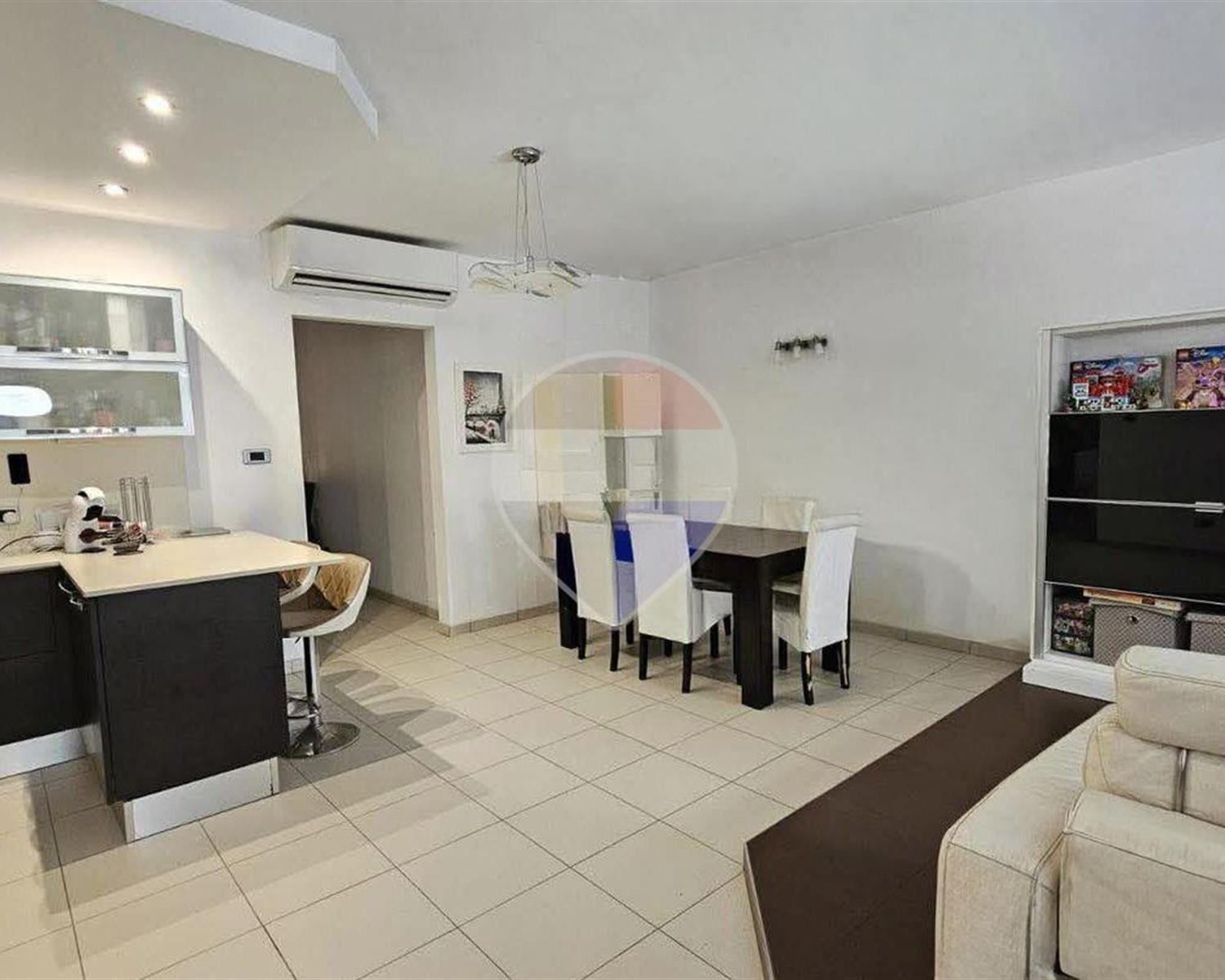 Maisonette