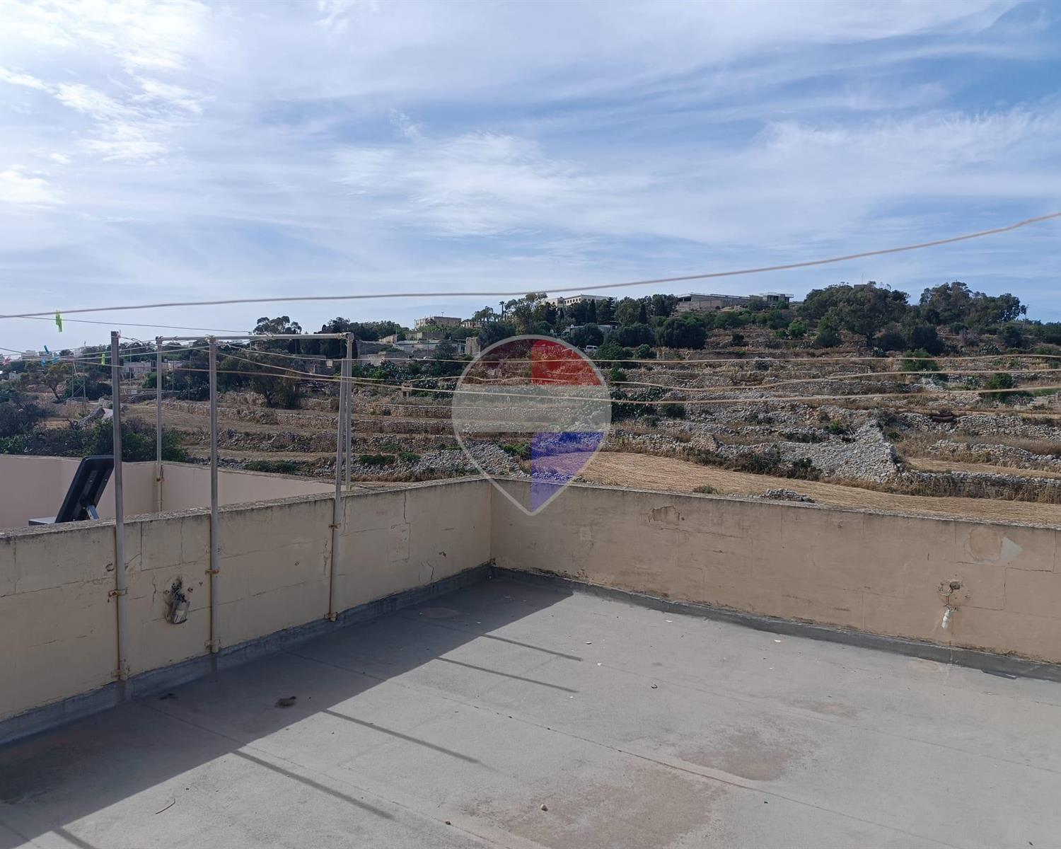 3 bedroom Maisonette for sale in Iklin - €395,000 - 125m²