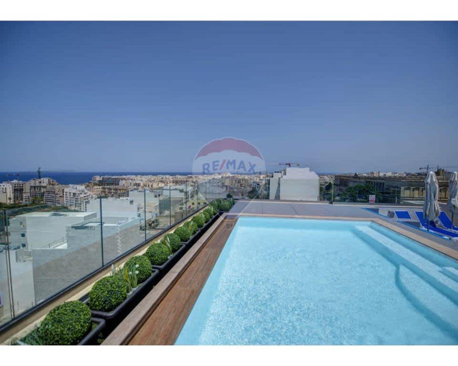 Penthouse in St. Julian's - photo 3 of 20