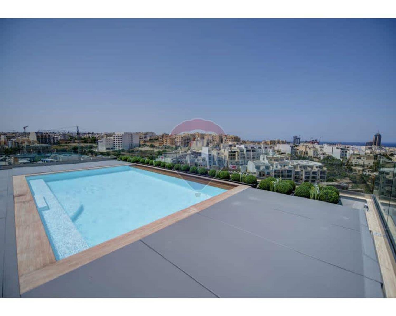 Penthouse in St. Julian's - photo 4 of 20