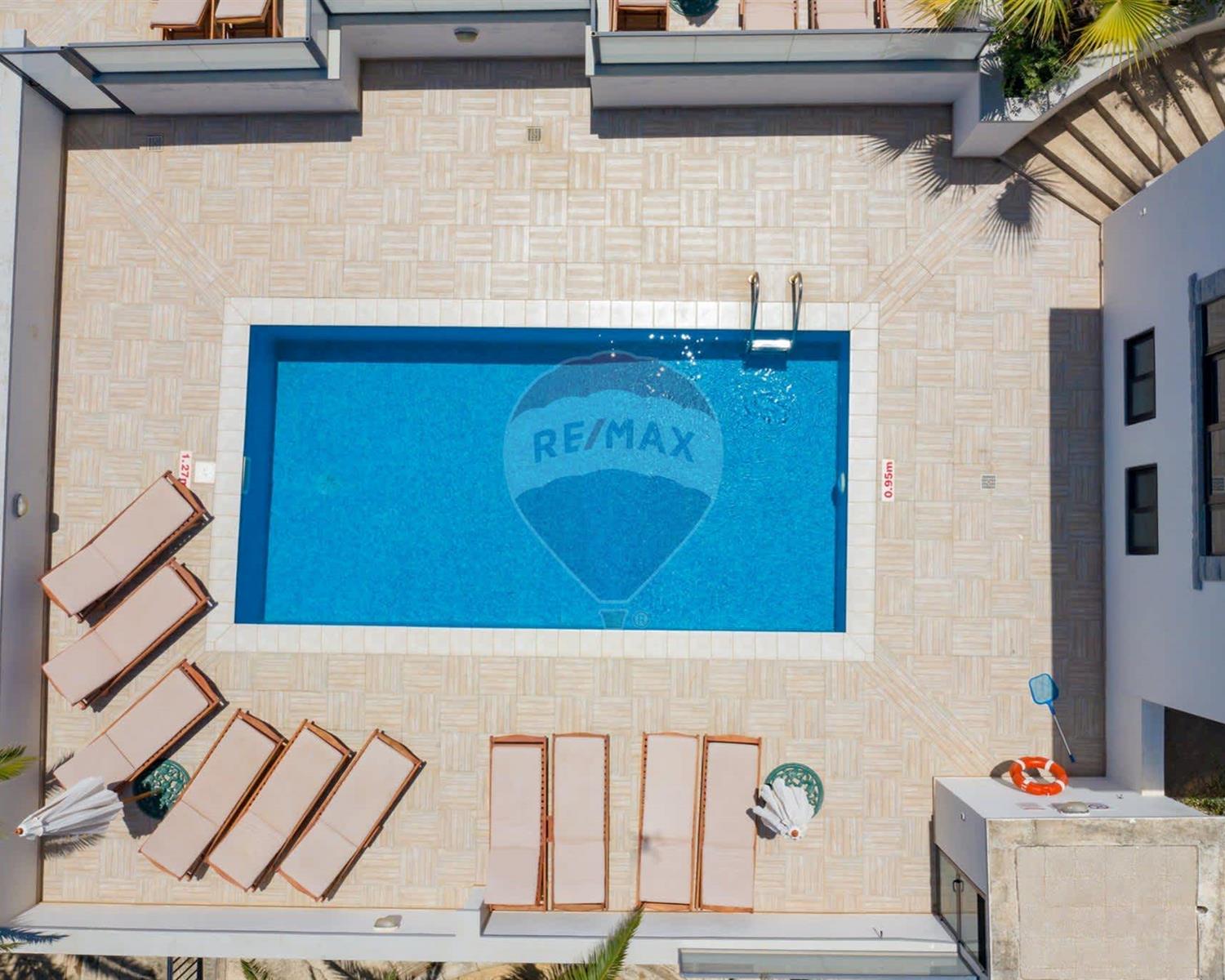 Villa Semi-detached