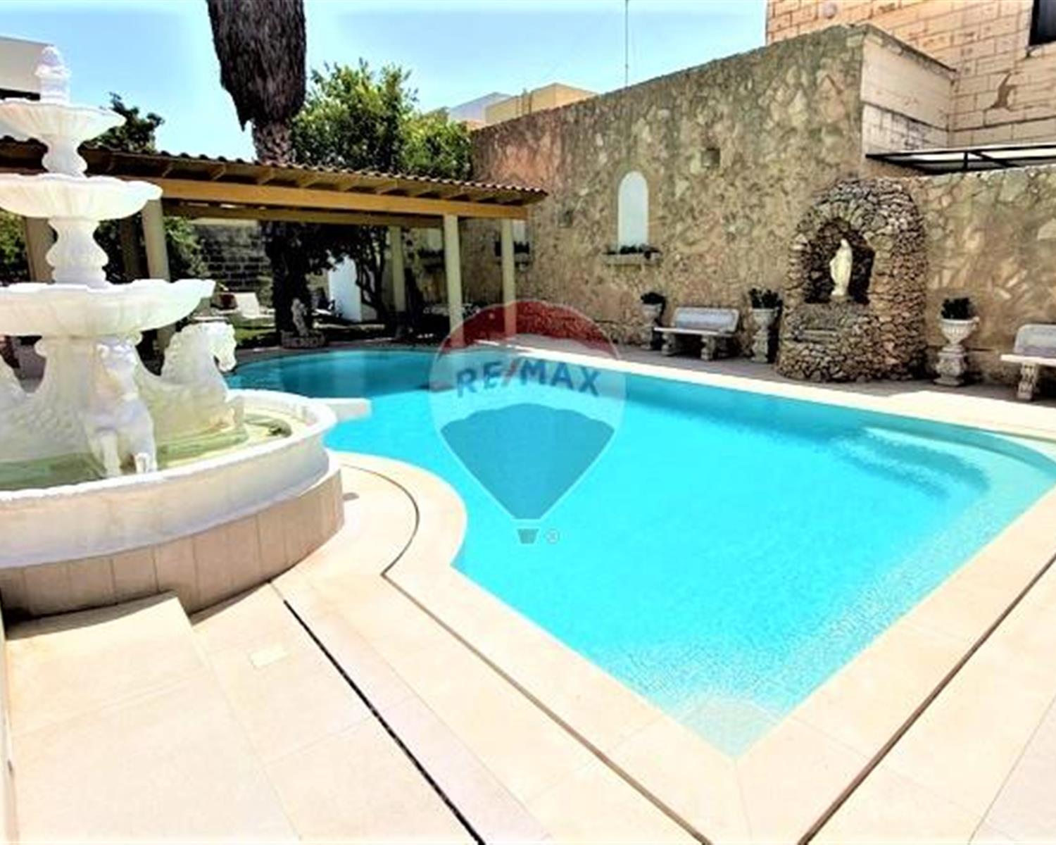 Villa Detached