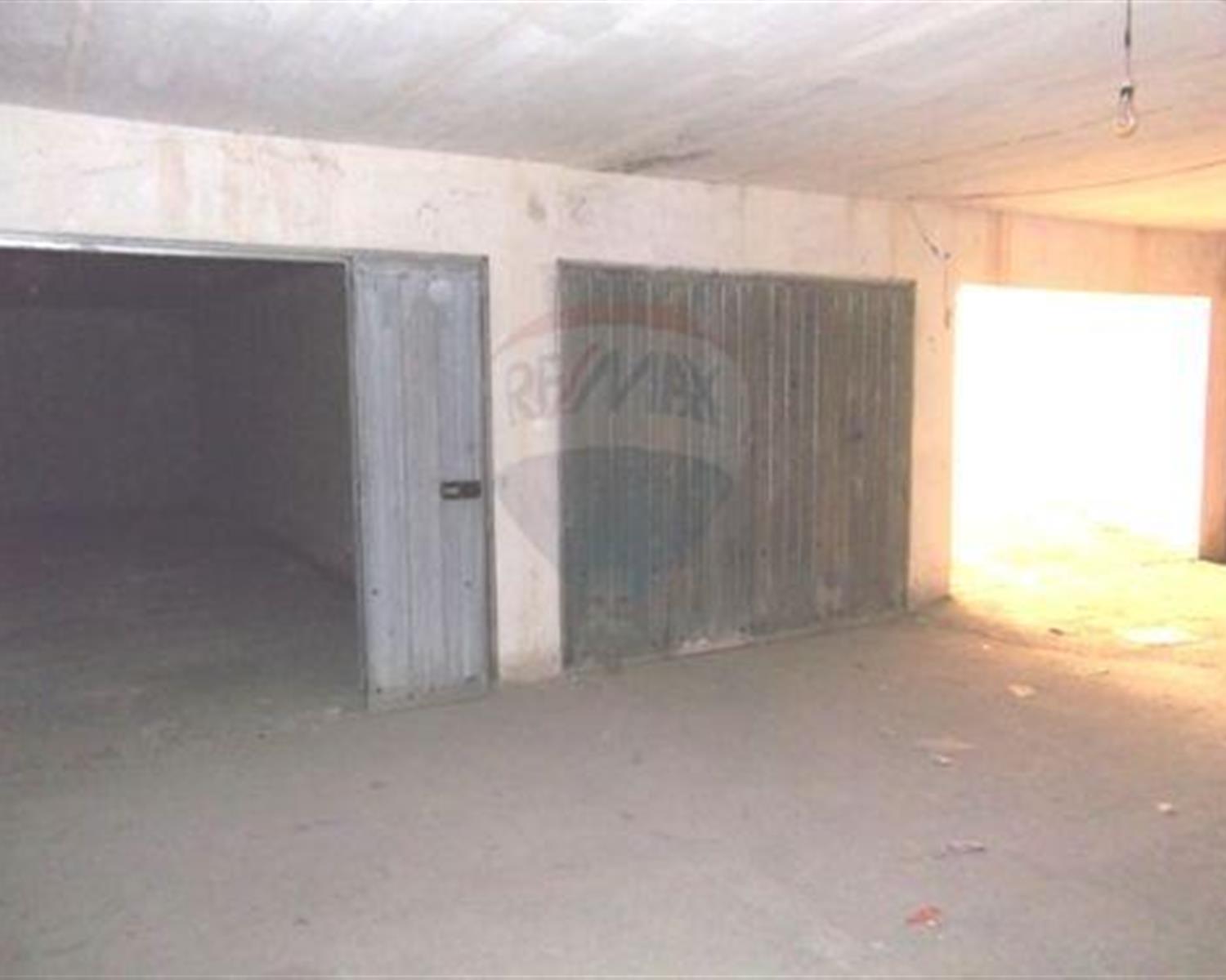 Garage (Residential) For Sale San Gwann Malta 24035100158476