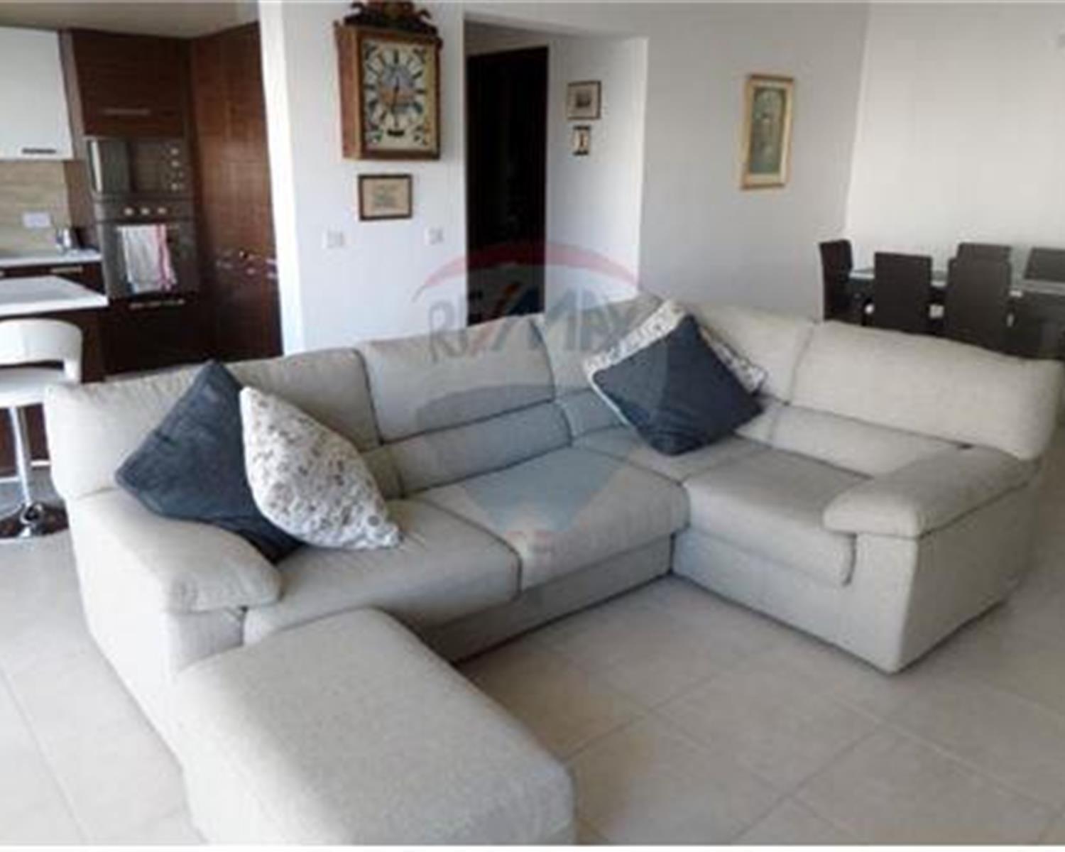 Apartment For Rent Pender Place Malta 240361007559
