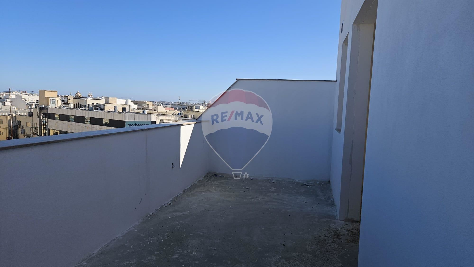 Penthouse in Balzan — photo 3