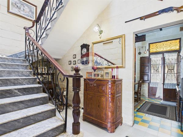 3 bedroom Townhouse for sale in Birkirkara - €585,000 - 175m²