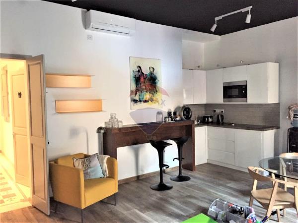 Valletta Apartment - Image 1