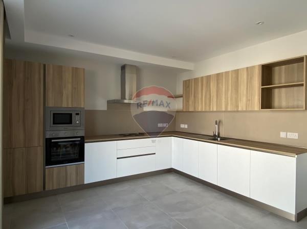 3 bedroom Apartment to rent in Lija - €1,800 - 120m²