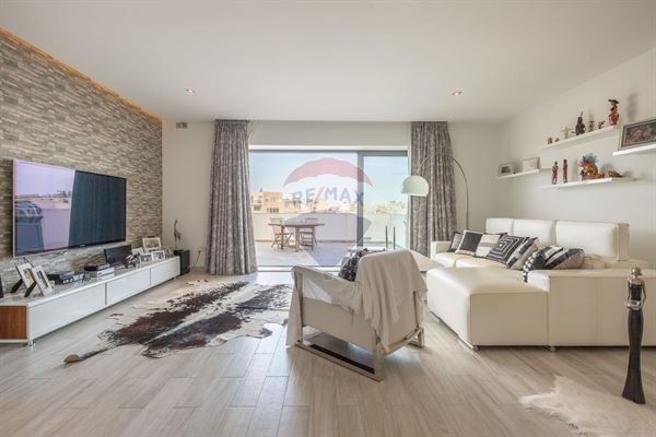 Proprjetà f' Naxxar