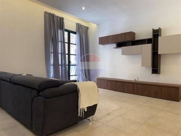 3-bedroom apartment to rent in Sliema