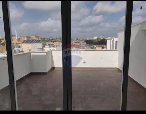 3 bedroom Penthouse to rent in Msida - €1,900 - 115m²