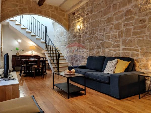 3 bedroom House of Character to rent in Għargħur - €1,900