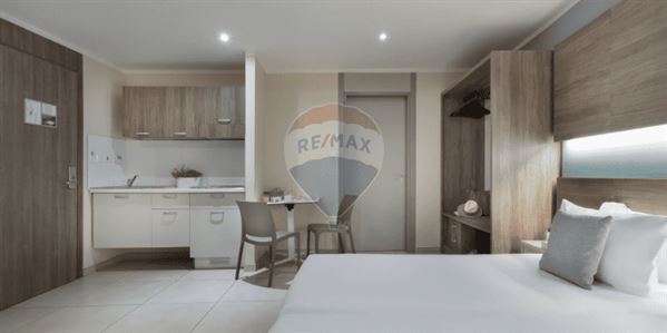Gzira Studio Flat - Image 1